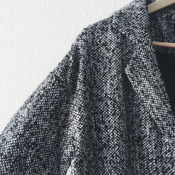 NWOT Wool Blend Oversized Blk/Wht Knitting Jacket - Picture 2 of 5